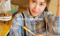 看孟晚舟的穿搭，才理解：中老年女人不（bú）穿緊、不穿花，才更高雅高檔