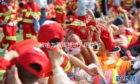 被（bèi）喻為（wéi）董卿接班人的（de）李七月，從央視（shì）“消失”後，已找到了自（zì）己的路（lù）