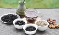 42歲吳昕瘦死後長成世界臉，穿小吊（diào）帶染黃發美成混（hún）血，不愧是東北赫本（běn）